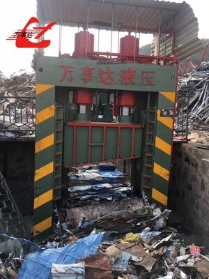 Shear Cut 8000kN Heavy Duty Gantry Shear With 8M Feeding Box For Continuous Scrap Yard Production